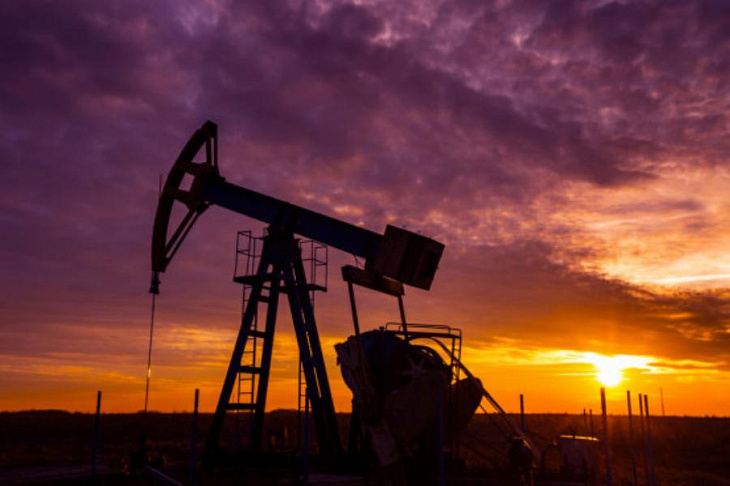 Переработка нефти в США из-за урагана «Ида» сократилась на 12% 