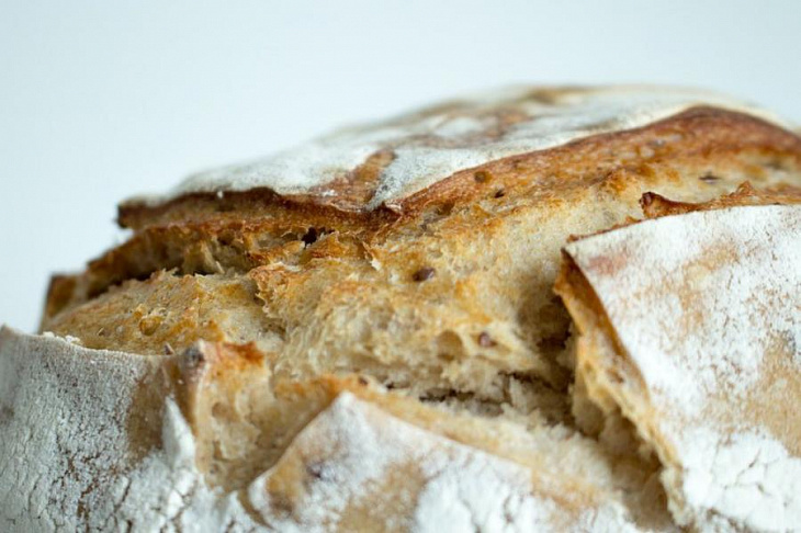 Хлеб для младенцев: зачем добавлять в него фолиевую кислоту