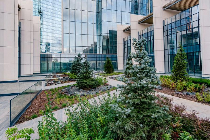 Таунхаусы в небоскребе: как выглядит новый формат недвижимости в Москве