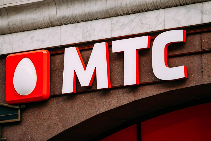 МТС: треть платежей в 2021 году россияне совершают при помощи смартфонов
