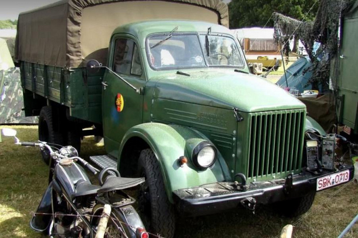 Гражданские волонтёры: послевоенные грузовики в Советской армии