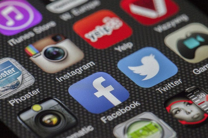 В работе онлайн-сервисов и соцсетей произошел глобальный сбой