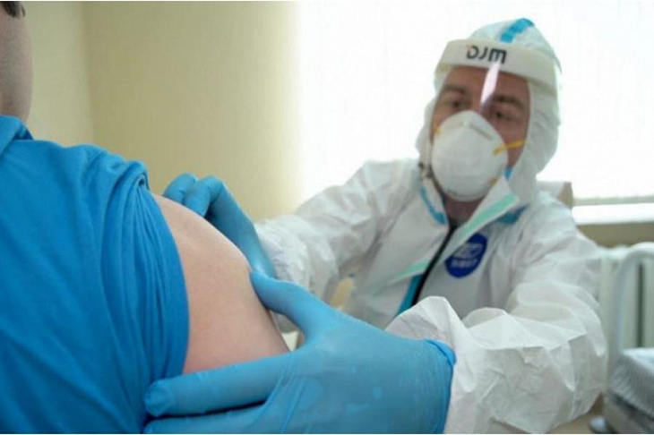 Минздрав: российская вакцина от COVID-19 безопасна и эффективна