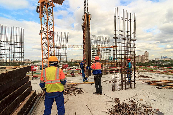 Московские девелоперы отчитались о возобновлении строек