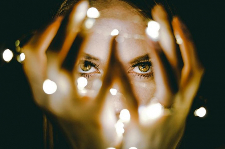 Как оказать первую помощь при химическом ожоге глаз