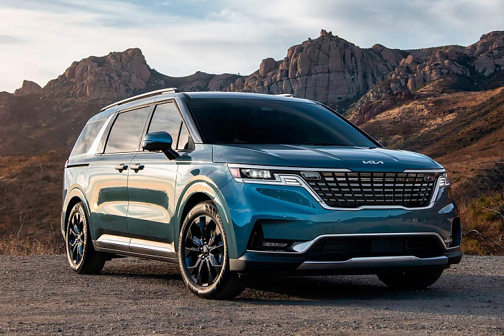 Kia назвала цены на новый минивэн Carnival для России