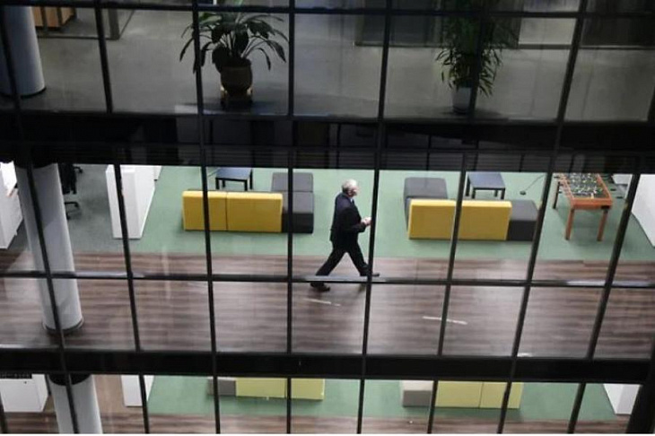 X5 пошла по офисам