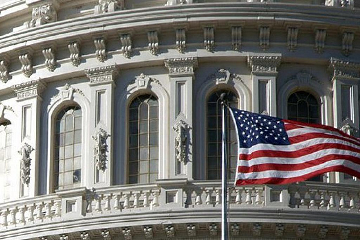 ФРС США экстренно снизила ставку почти до нуля