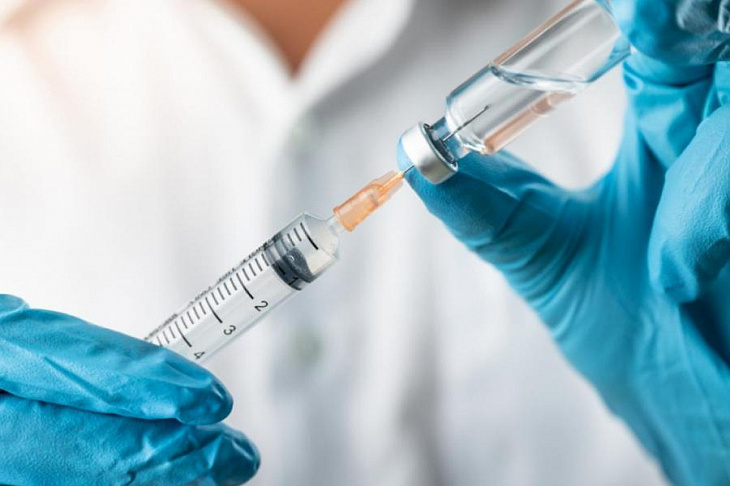 Объяснено примагничивание металла к месту вакцинации