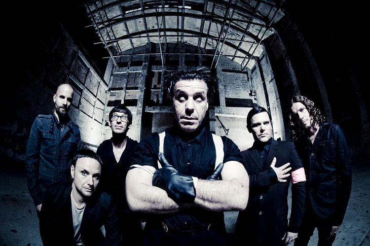 Русская речь: лидер Rammstein назвал группу матерным словом