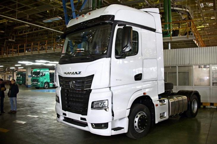 «КамАЗ» запустил продажи флагманской модели грузовиков нового поколения K5