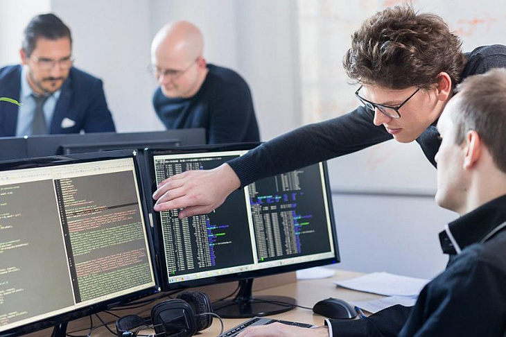 Путин предложил существенно снизить налоги для IT-компаний