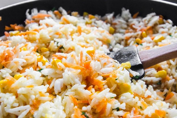 Врач рассказала о противопоказаниях к употреблению риса