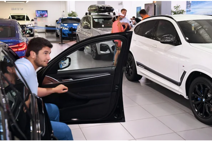 Автомобили разогнались в отпуск