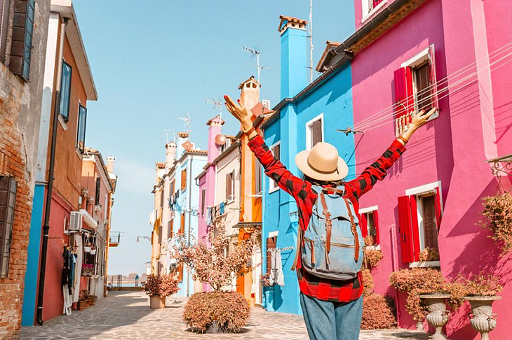 Особняк в Европе по цене чашки кофе: в чем подвох покупки дома за €1