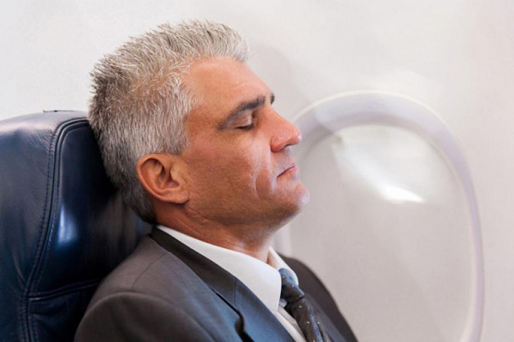 Что такое синдром эконом-класса и как его избежать