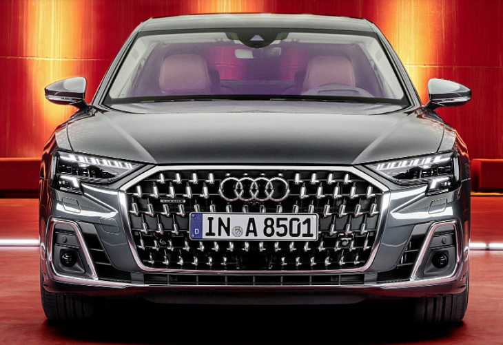 Обновлённый Audi A8: фары с картинками, китайский Horch и забвение автопилота