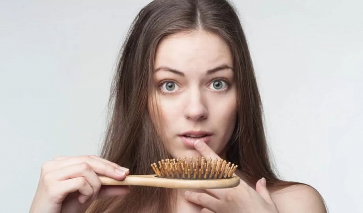 Почему выпадают волосы