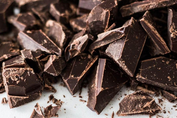 Найдено объяснение любви к черному кофе и горькому шоколаду