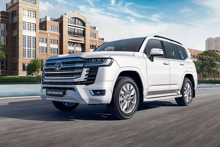 В России стартовали продажи нового Toyota Land Cruiser 300