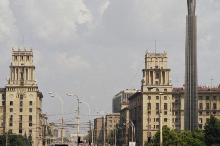 Риелторы назвали минимальную стоимость квартир в сталинских домах Москвы