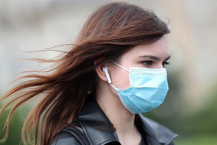 Эксперты назвали признаки необходимости замены маски