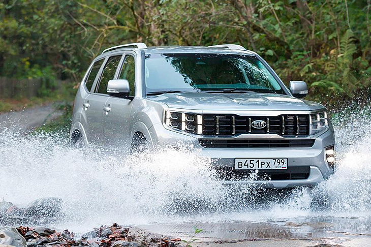 В Госдуме предложили изменить правила начисления налога на дорогие машины