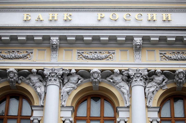 Эксперты: перед карантином россияне запаслись товарами на сотни миллиардов рублей