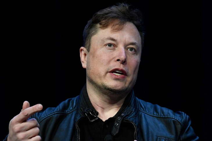 Илон Маск вошел в десятку богатейших людей в рейтинге Forbes