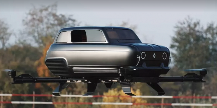 Юбилей в воздухе: Renault 4 вернулся досрочно в виде аэромобиля