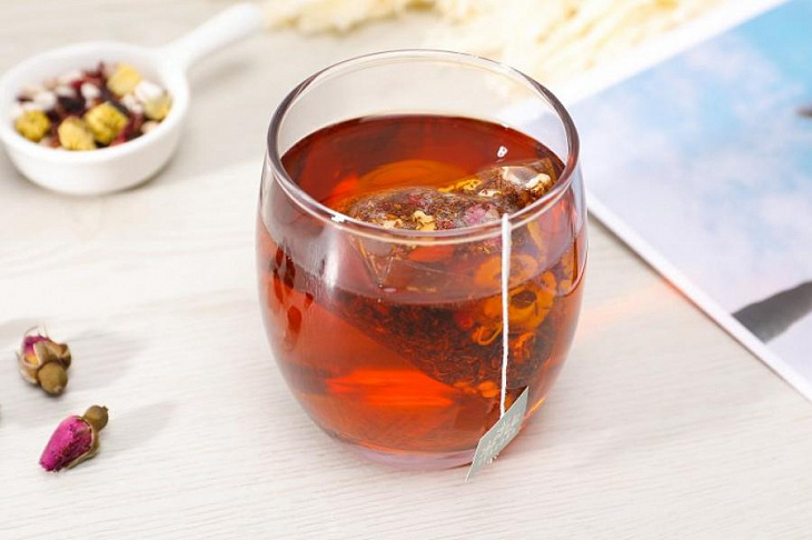 Врач назвала напитки, опасные для переболевших ковидом