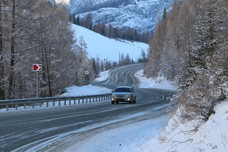На Алтае решили развивать автомобильный туризм и караванинг
