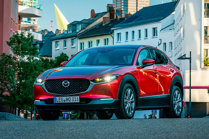 Mazda перестала продавать в России самую дешевую модель
