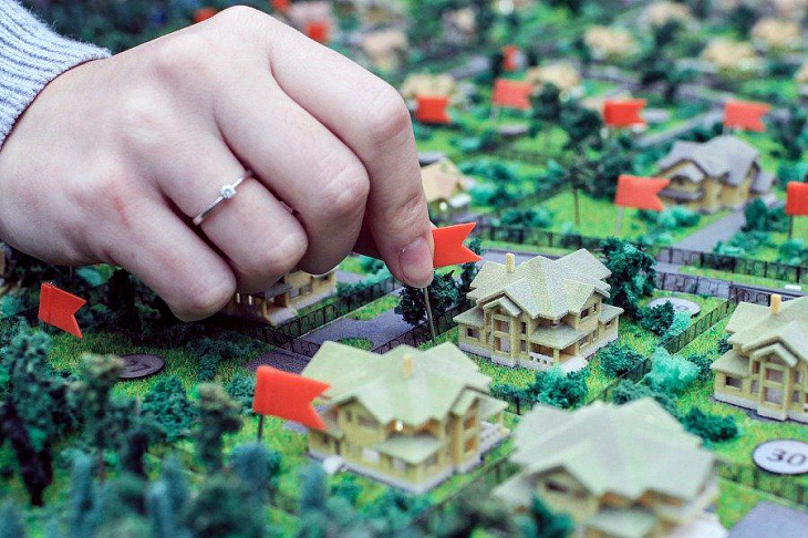 Суд указал, что чиновники не вправе запрещать человеку строить второй дом на своей земле