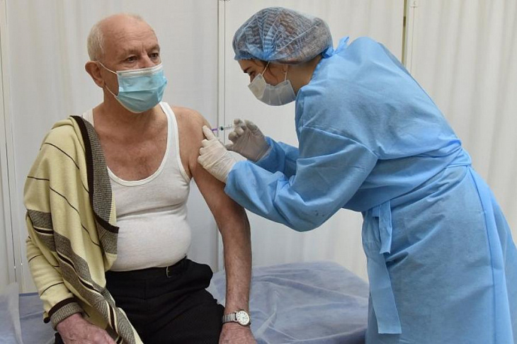 Ортопед назвал главное последствие ковида у пожилых