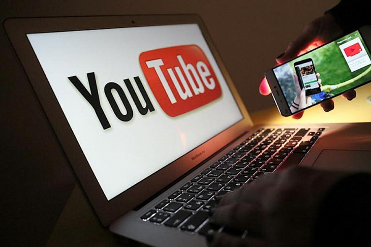 YouTube начал тестировать технологию прямой продажи товаров из видео