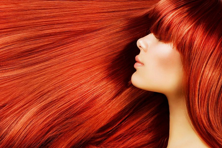 Исследователи объяснили, почему при стрессе уменьшается объем волос на голове