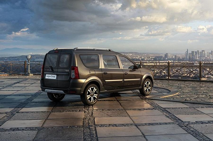 АвтоВАЗ запустит сервис подписки на модели Lada