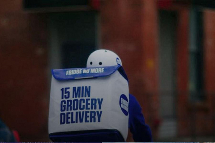 Экспресс-доставка продуктов от россиян в Бруклине и игра в отельера: кому дали денег на этой неделе