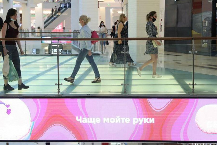 В России предупредили о возможном закрытии четверти торговых центров