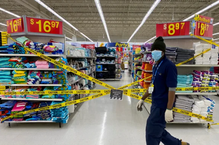 Ритейлеры США сбрасывают маски