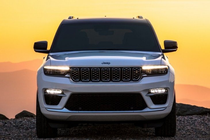 Новый короткий Jeep Grand Cherokee: гибрид и сроки появления в России